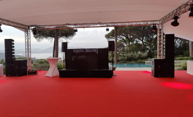 Installation du matériel audiovisuel, Cannes, Audio Media Light