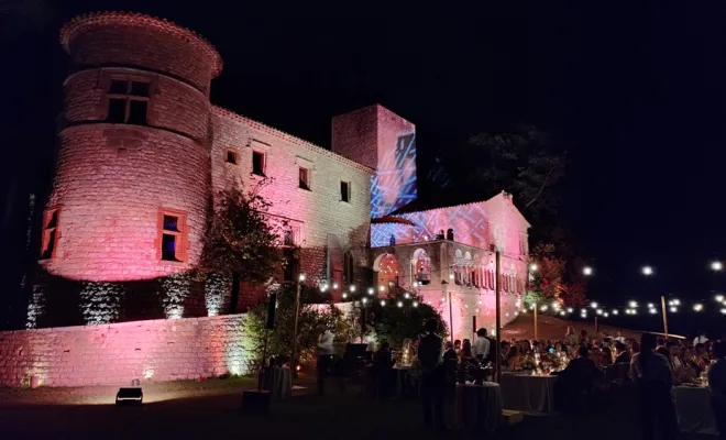 Installation du matériel audiovisuel, Cannes, Audio Media Light